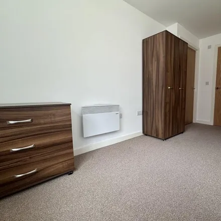 Image 9 - East Point, Richmond Street, Leeds, LS9 8BF, United Kingdom - Apartment for rent