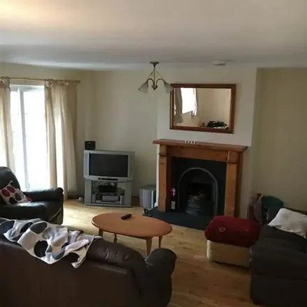 Image 7 - Beech Heights, Belfast, BT7 3LN, United Kingdom - Townhouse for rent