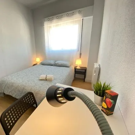 Rent this 2 bed room on Madrid in Centro Privado de Educación Infantil, Primaria y Secundaria Sagrada Familia de Urgel