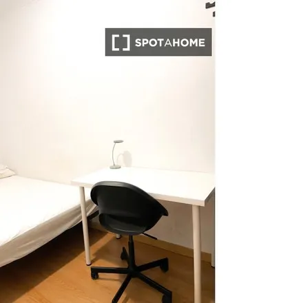 Image 2 - Carrer de l'Hospital, 4, 08001 Barcelona, Spain - Room for rent