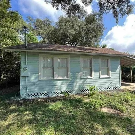 Buy this 3 bed house on 3158 West Gadsden Street in Pensacola, FL 32505