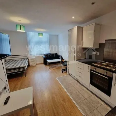 Rent this studio apartment on 3 Welford Place in Leicester, LE1 6ZH
