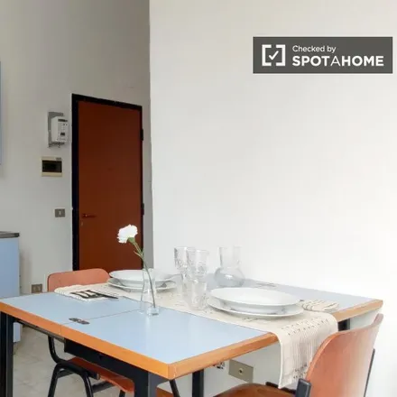 Image 4 - Viale Molise, 20137 Milan MI, Italy - Apartment for rent