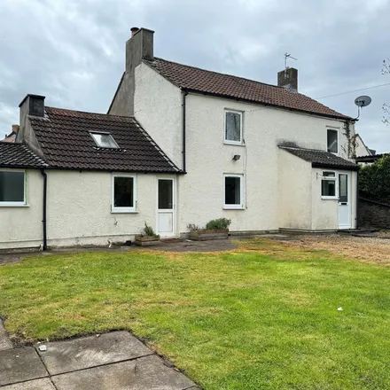 Rent this 3 bed duplex on 38 Clyde Road in Frampton Cotterell, BS36 2EE