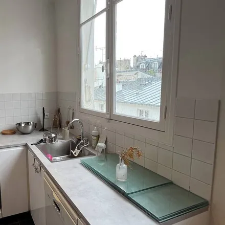 Rent this 2 bed apartment on Paris