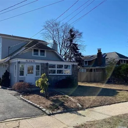 Buy this 3 bed house on 262 Elizabeth Avenue in Oceanside, NY 11572