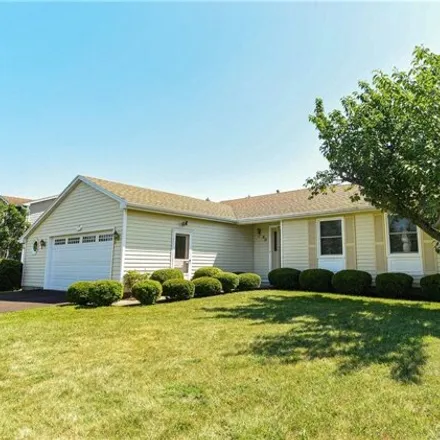 Image 2 - 80 Lansmere Way, New York, 14624 - House for sale