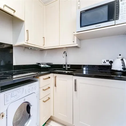 Image 3 - 37 Cranley Mews, London, SW7 3RN, United Kingdom - Apartment for rent
