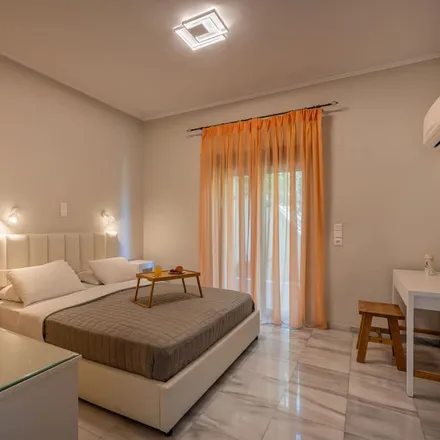 Rent this 4 bed house on Τ in Nea Alikarnassos Municipal Unit, Greece