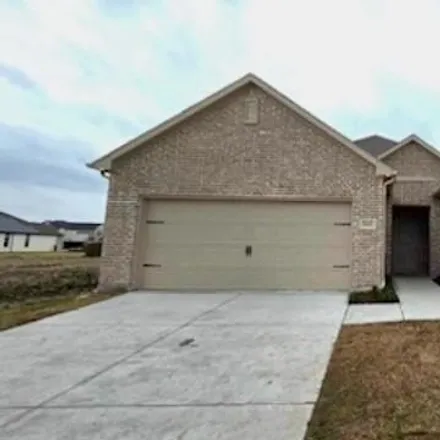 Rent this 4 bed house on Waters Ridge Drive in Lavon, TX 75173