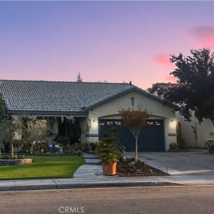 Buy this 4 bed house on 8423 Northshore Drive in Bakersfield, CA 93312