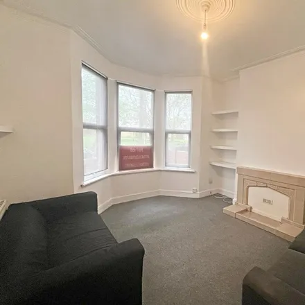 Image 2 - Chatsworth Court, Powerscroft Road, Lower Clapton, London, E5 0PS, United Kingdom - Townhouse for rent