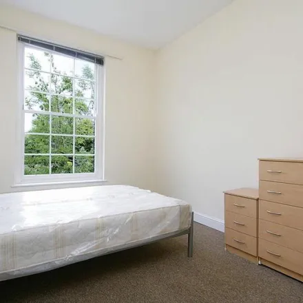Image 2 - 155 Chevening Road, Brondesbury Park, London, NW6 6DF, United Kingdom - Apartment for rent