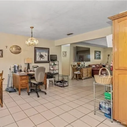 Image 8 - 26478 Combes Rio Hondo Road, Harlingen, TX 78550, USA - House for sale