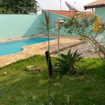 Buy this 3 bed house on Rua Rotary Clube in Colina Verde, Tatuí - SP
