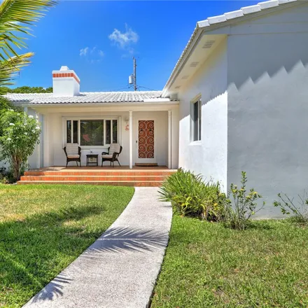 Image 2 - 877 Northeast 73rd Street, Miami, FL 33138, USA - House for sale