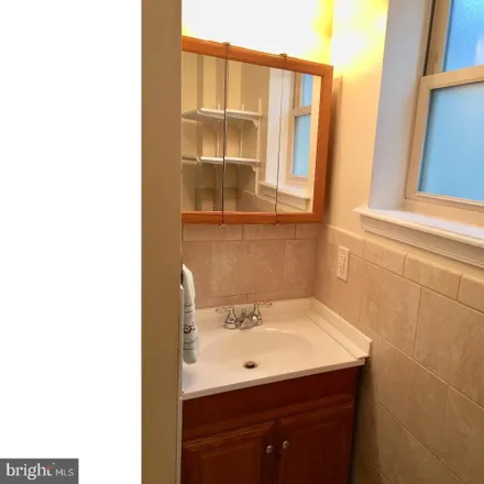 Image 6 - 1942 Wolf Street, Philadelphia, PA 19145, USA - Townhouse for rent