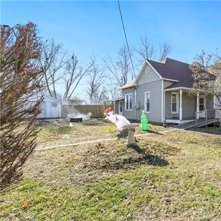 Image 2 - 499 Shivel Avenue, Gower, Clinton County, MO 64454, USA - House for sale