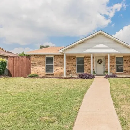 Buy this 3 bed house on unnamed road in Plano, TX 75025