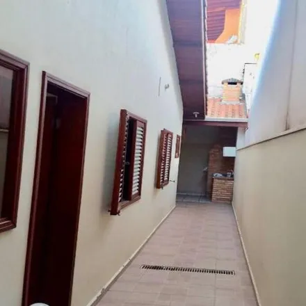 Buy this 3 bed house on Rua Ranulpho de Campos Pires in Jardim Wanel Ville III, Sorocaba - SP