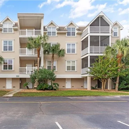 Buy this 3 bed condo on 114 Simmons Avenue in Druid Oaks, Saint Simons