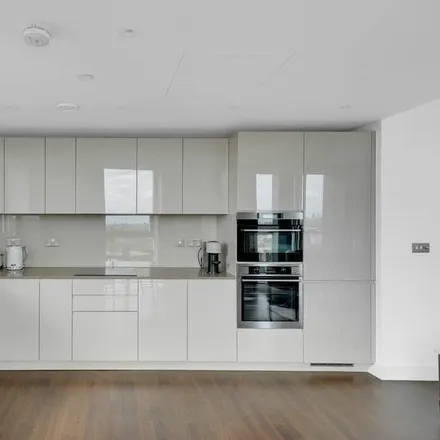 Image 2 - London, SW8 2FA, United Kingdom - Apartment for rent
