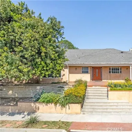 Buy this 6 bed house on 9646 Encino Avenue in Los Angeles, CA 91325