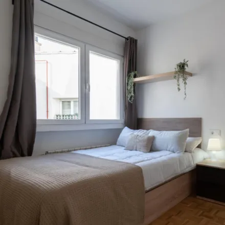 Rent this 6 bed room on Calle de los Cuatro Amigos in 28046 Madrid, Spain
