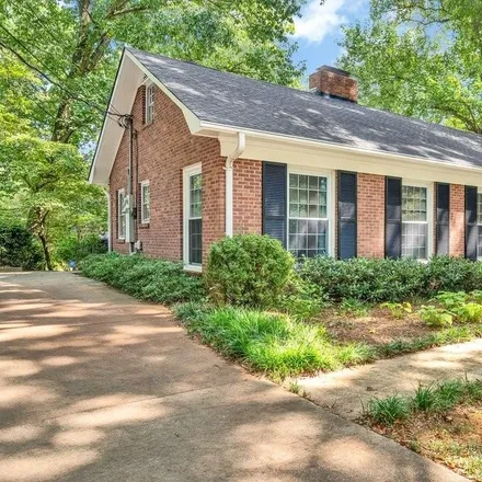 Buy this 3 bed house on 2518 Jeff Street in Charlotte, NC 28205