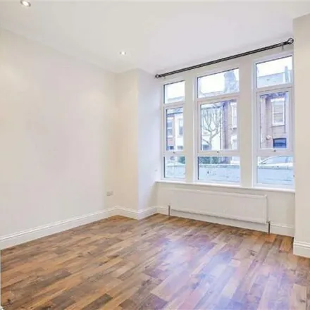 Image 3 - Dagnan Road, London, SW12 9LH, United Kingdom - Apartment for rent