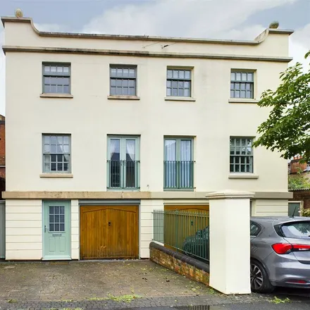 Rent this 3 bed townhouse on Hebb Street in Worcester, WR1 3HS