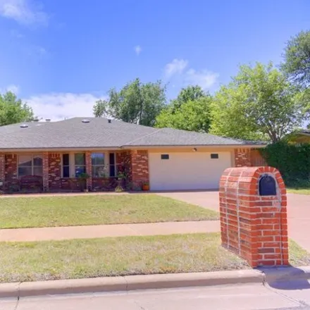 Buy this 3 bed house on 3549 94th Street in Lubbock, TX 79423