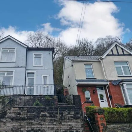 Buy this 3 bed duplex on Plantation Road in Abercynon, CF45 4RA