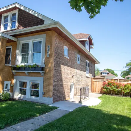 Buy this 3 bed house on 1307 Cuyler Avenue in Berwyn, IL 60402