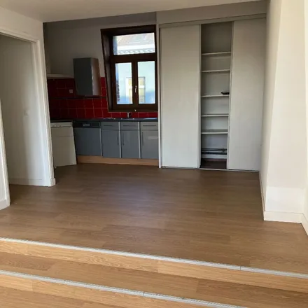 Rent this 2 bed apartment on 3 Rue de Naples in 59100 Roubaix, France