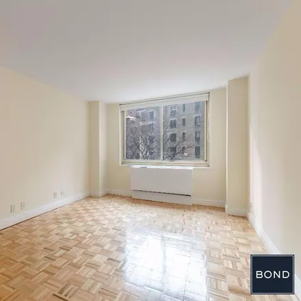 Image 3 - 30 West 63rd Street, New York, NY 10023, USA - Apartment for rent