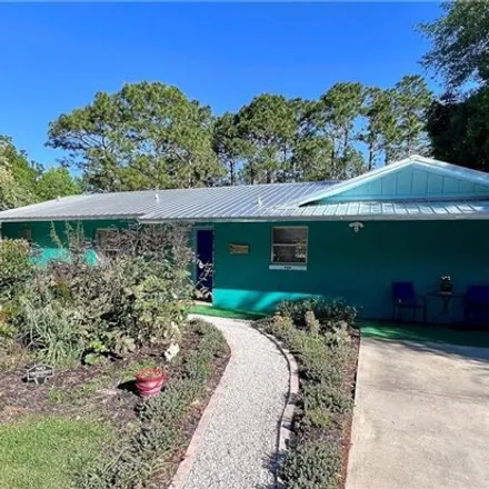 Rent this 3 bed house on 7651 West Candlewick Lane in Homosassa Springs, FL 34448