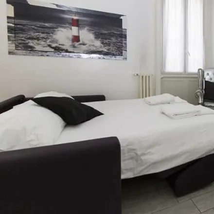 Image 4 - Victoria's Secret, Viale Tunisia, 20219 Milan MI, Italy - Apartment for rent
