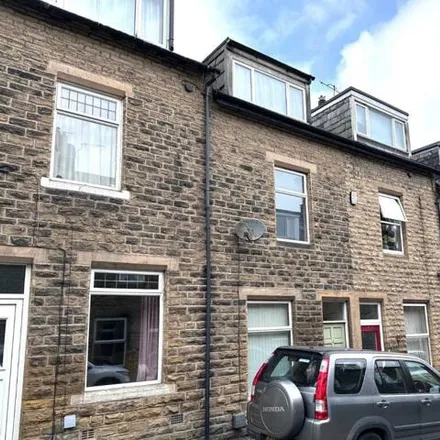 Buy this 3 bed townhouse on Albion Street in Otley, LS21 1BZ