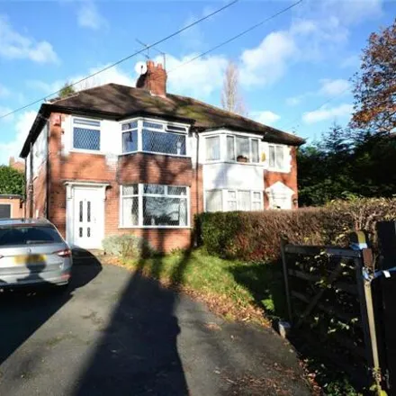Buy this 3 bed duplex on Stonegate Road Parklands Gardens in Stonegate Road, Leeds