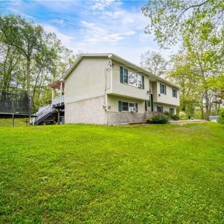 Image 3 - 49 Wright Blvd, Hopewell Junction, New York, 12533 - House for sale