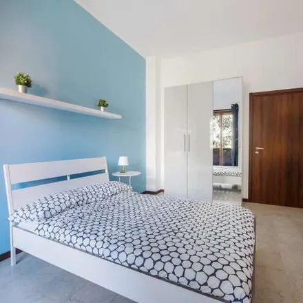 Image 5 - Viale Emilio Caldara, 20122 Milan MI, Italy - Apartment for rent