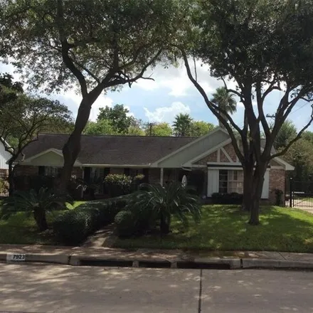 Image 1 - 7995 Burgoyne Road, Houston, TX 77063, USA - House for rent