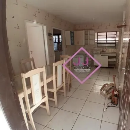 Buy this 6 bed house on Servidão 5 de Outubro in Ingleses do Rio Vermelho, Florianópolis - SC
