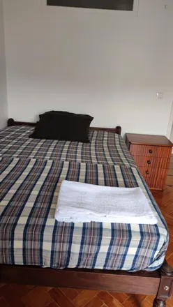 Rent this 3 bed room on Rua Frei Bartolomeu dos Mártires in 1300-166 Lisbon, Portugal