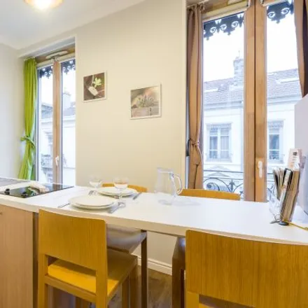 Image 7 - 98 Rue des Charmettes, 69006 Lyon, France - Apartment for rent