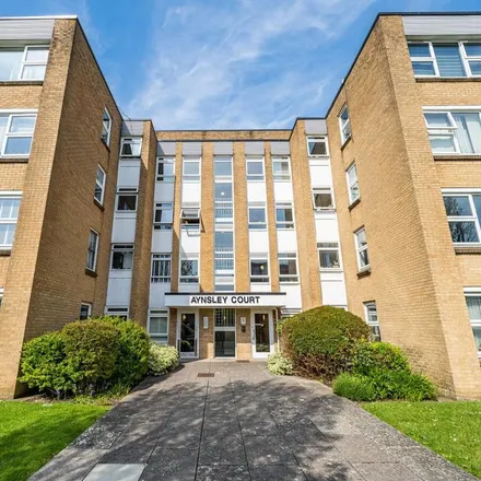 Rent this 2 bed apartment on Wilbury Avenue in Hove, BN3 6JB