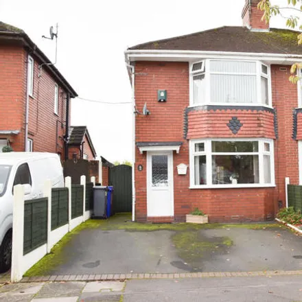 Buy this 2 bed duplex on Southlands Avenue in Longton, ST3 4AX