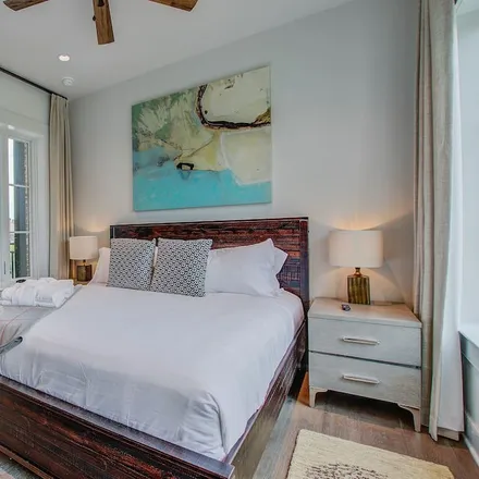 Rent this 1 bed condo on Charleston