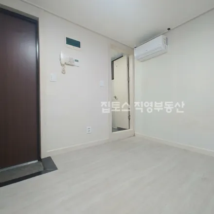 Image 2 - 서울특별시 관악구 봉천동 967-6 - Apartment for rent